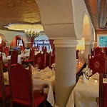 Traumhotel Liebes Rot-fluh Hotel