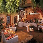 Traumhotel Liebes Rot-fluh Hotel *