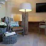 Hotel Traumhotel Liebes Rot-fluh *