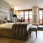 Traumhotel Liebes Rot-fluh *