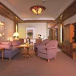 Traumhotel Liebes Rot-fluh *