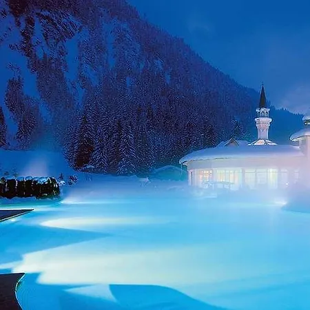 Traumhotel Liebes Rot-fluh Grän