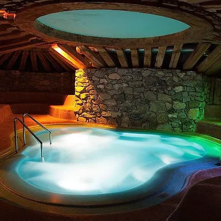 Traumhotel Liebes Rot-fluh *