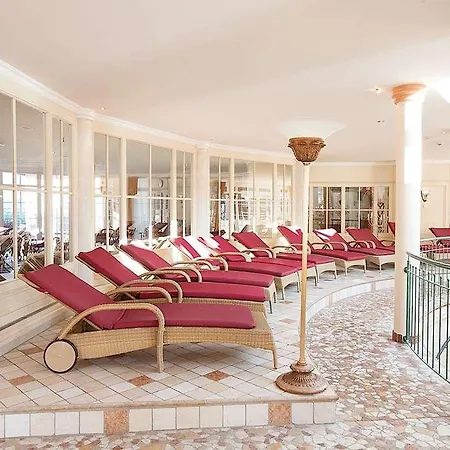 Traumhotel Liebes Rot-fluh