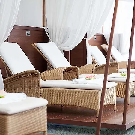Hotell Traumhotel Liebes Rot-fluh Grän