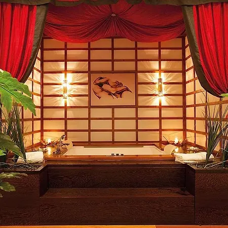 Traumhotel Liebes Rot-fluh Grän