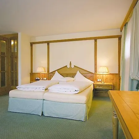 호텔 Traumhotel Liebes Rot-fluh *