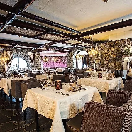 Otel Traumhotel Liebes Rot-fluh