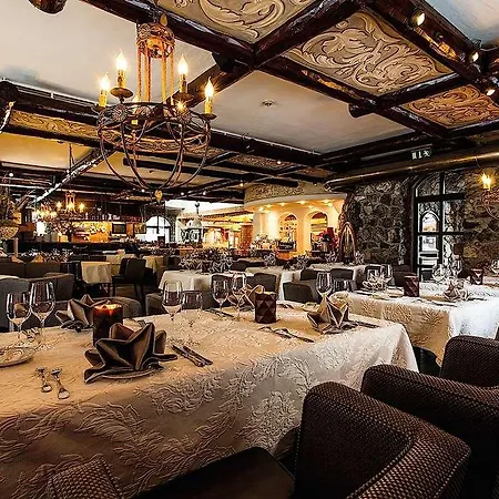 Otel Traumhotel Liebes Rot-fluh *