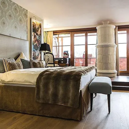 Traumhotel Liebes Rot-fluh *