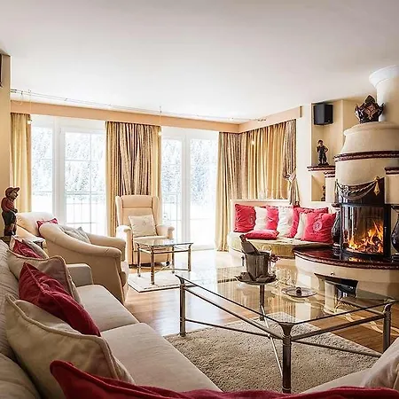 Traumhotel Liebes Rot-fluh * Grän