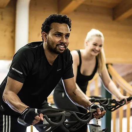 Traumhotel Liebes Rot-fluh Grän