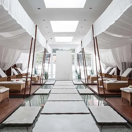 Traumhotel Liebes Rot-fluh * Grän