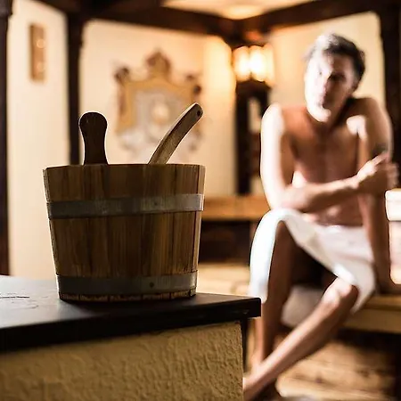 Hotel Traumhotel Liebes Rot-fluh