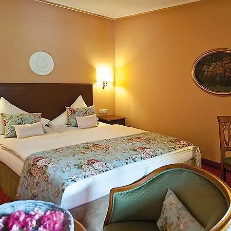 Hotel Traumhotel Liebes Rot-fluh Grän