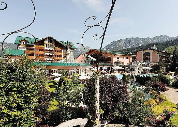 Traumhotel Liebes Rot-fluh * Grän