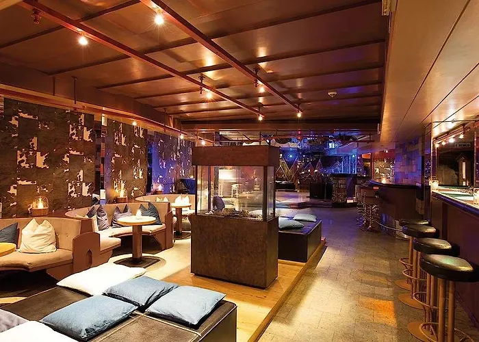 Traumhotel Liebes Rot-fluh * Grän