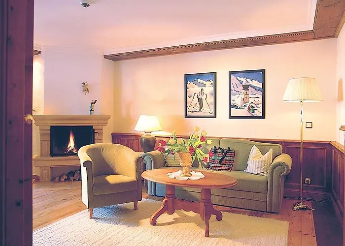 Traumhotel Liebes Rot-fluh Hotel