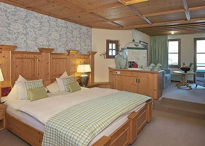 Traumhotel Liebes Rot-fluh Grän